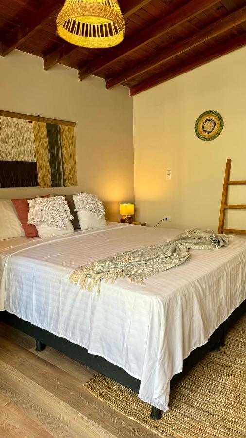 Luum Casa Hotel Manila Medellín Eksteriør billede