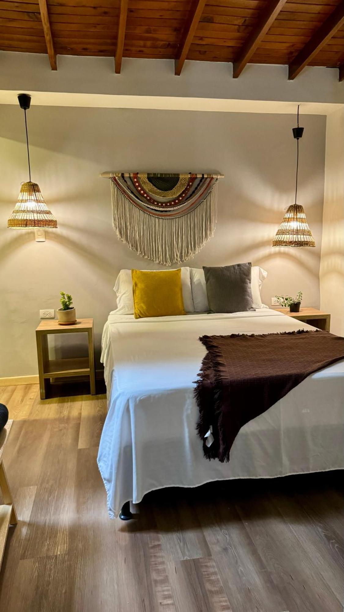 Luum Casa Hotel Manila Medellín Eksteriør billede