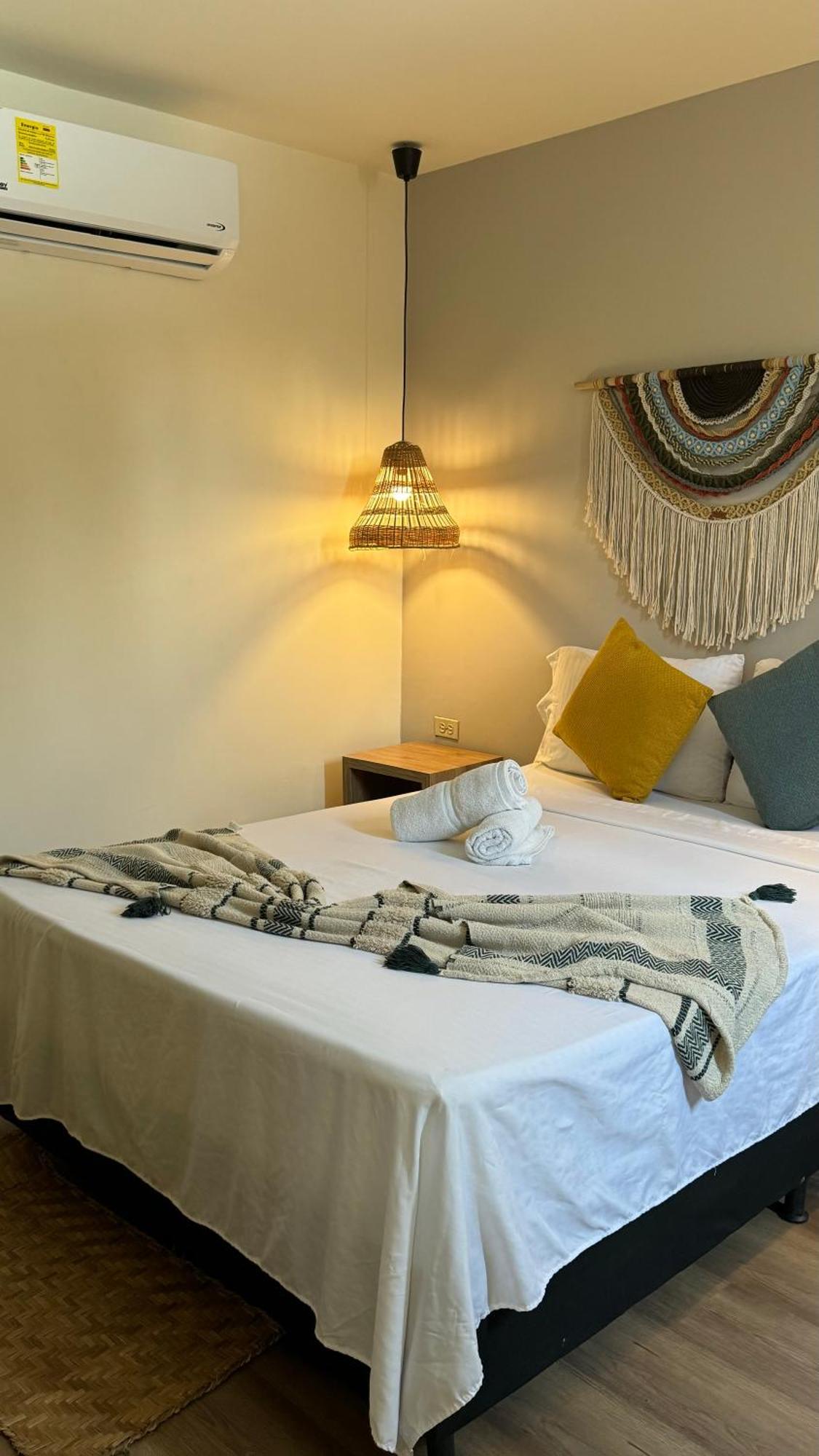 Luum Casa Hotel Manila Medellín Eksteriør billede